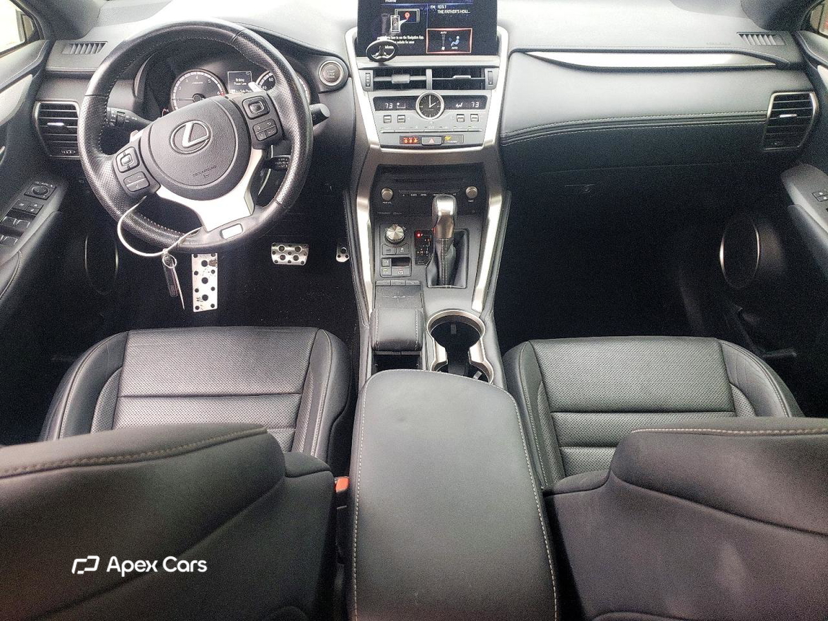 Lexus NX 2021