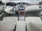 Toyota Avalon 2011