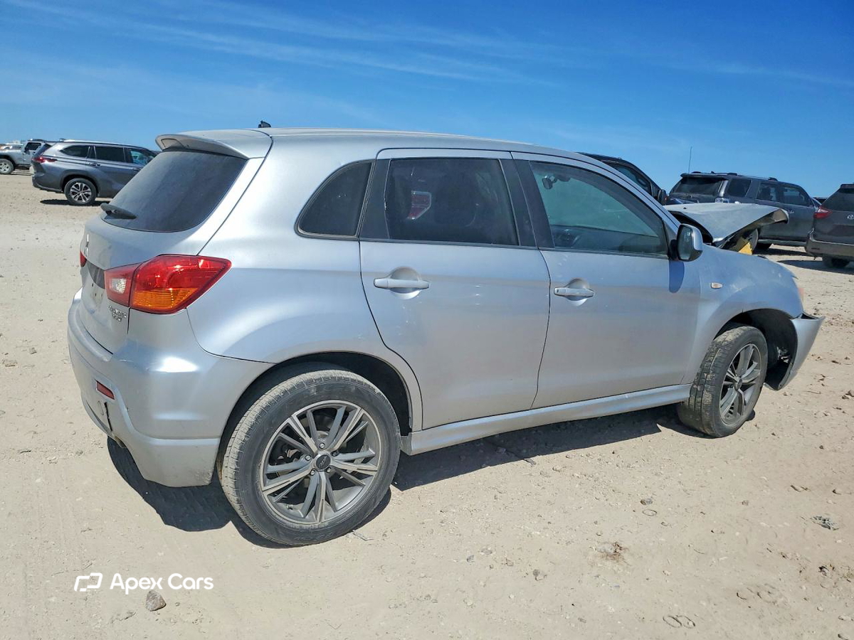 Mitsubishi Outlander 2011