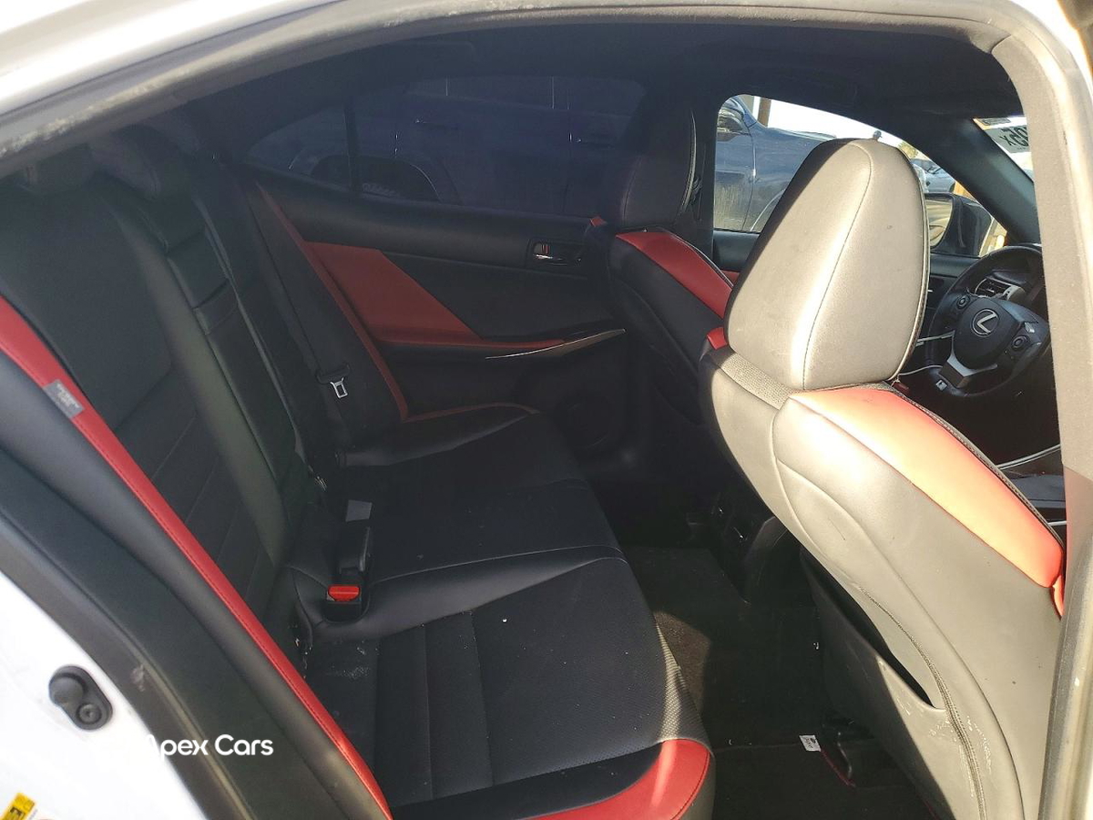 Lexus IS 2015