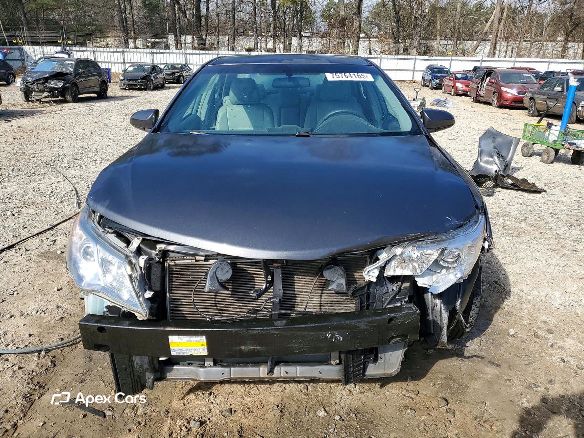 Toyota Camry 2012