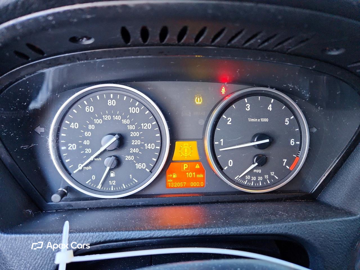 BMW X5 2011