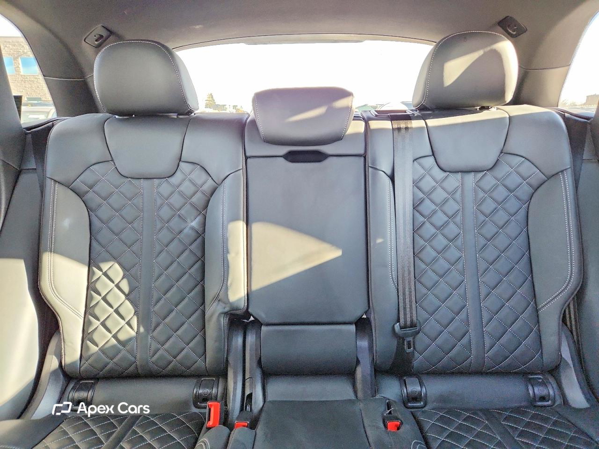 Audi SQ5 2022