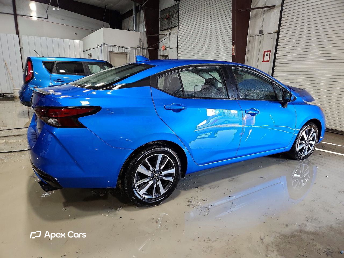 Nissan Versa 2021