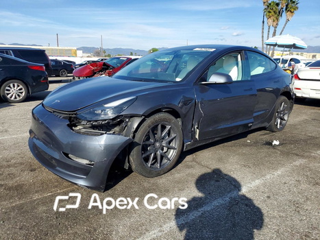 Tesla Model 3 2023 - Image 1 of 13