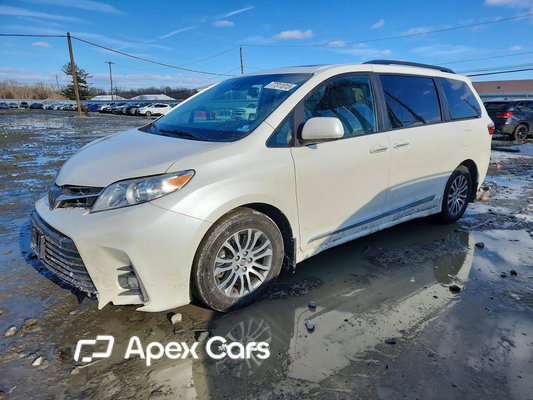 Toyota Sienna 2020 - Image 1 of 13