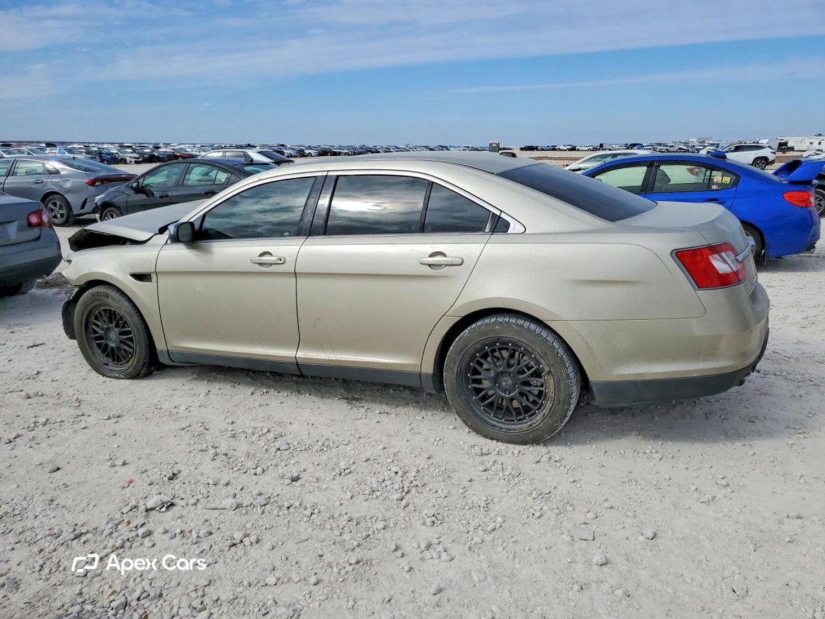 Ford Taurus 2010