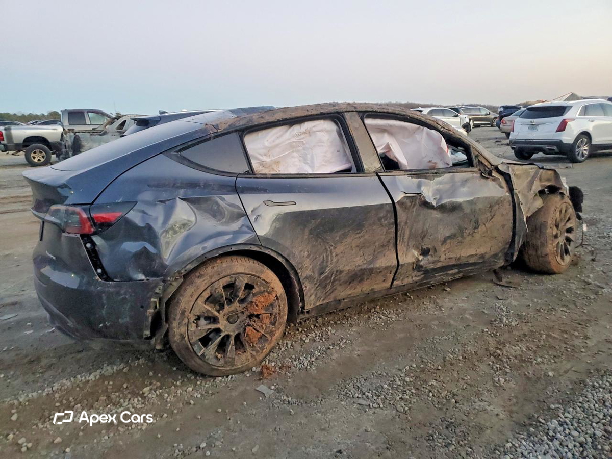 Tesla Model Y 2022