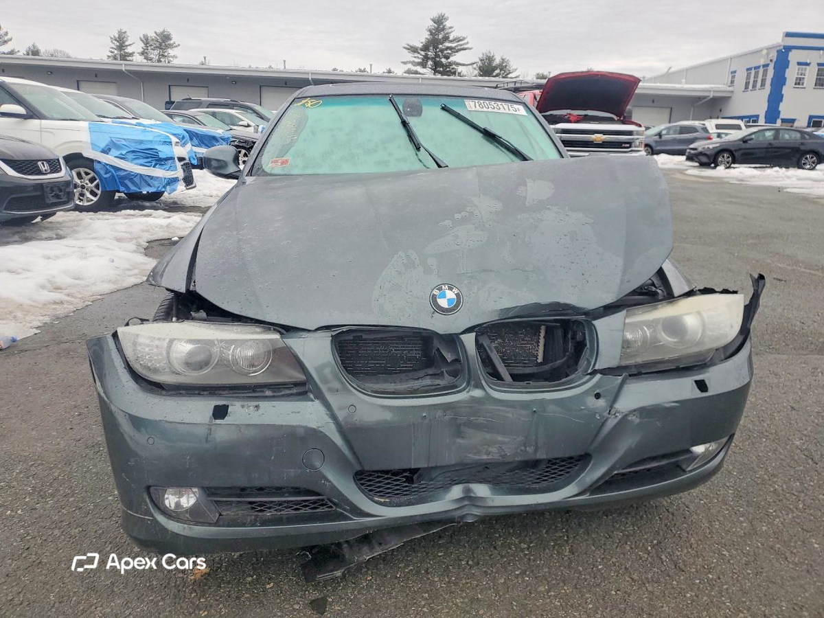 BMW Series 3 2010
