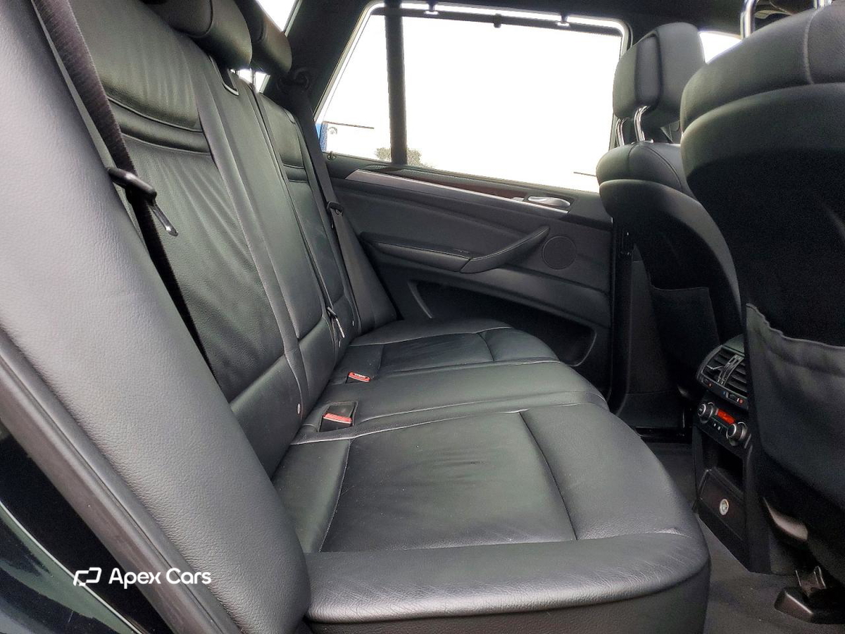 BMW X5 2011
