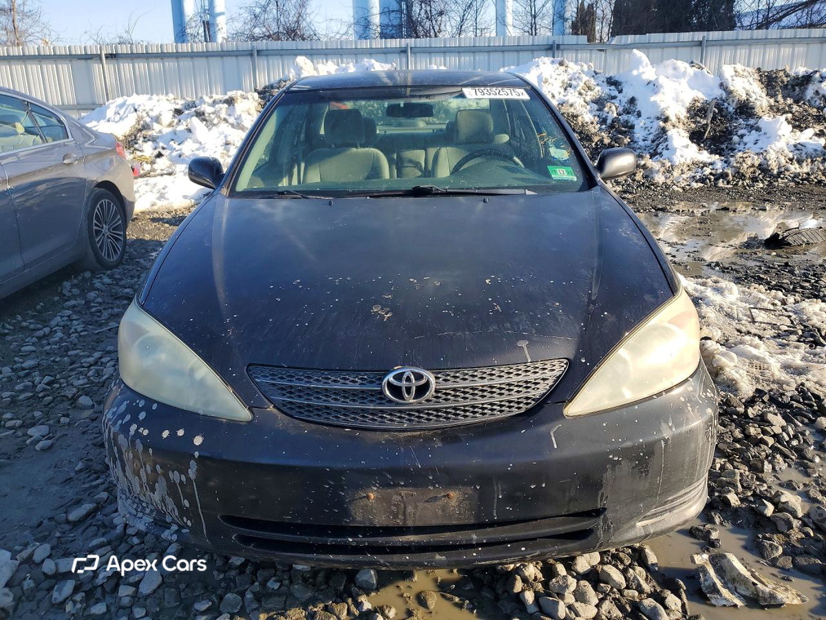 Toyota Camry 2004