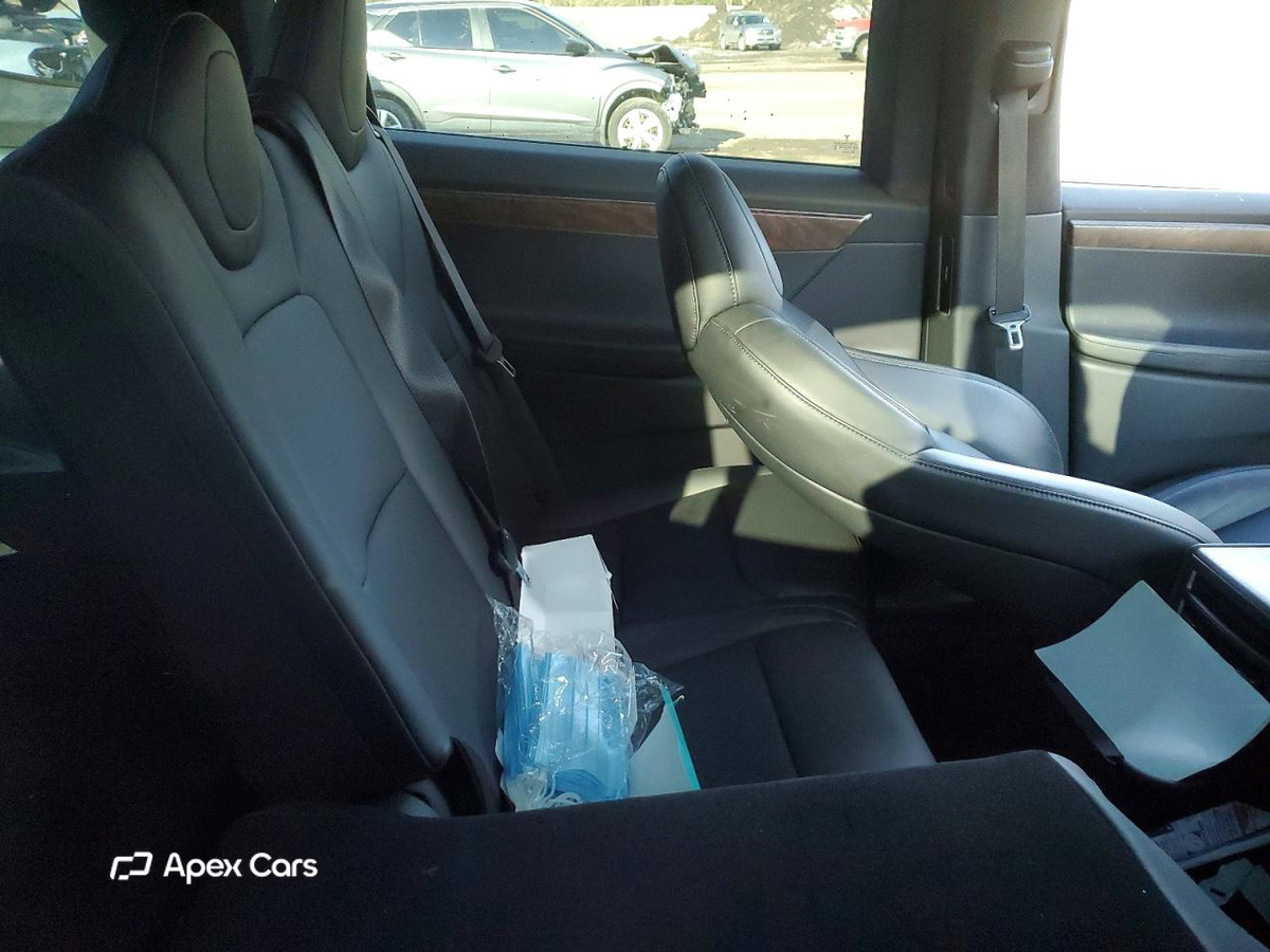 Tesla Model X 2020