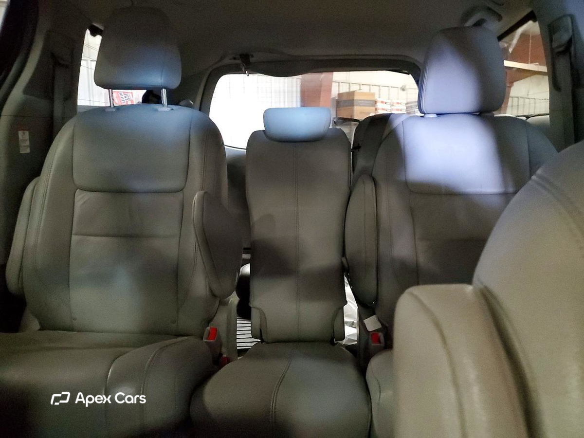 Toyota Sienna 2015