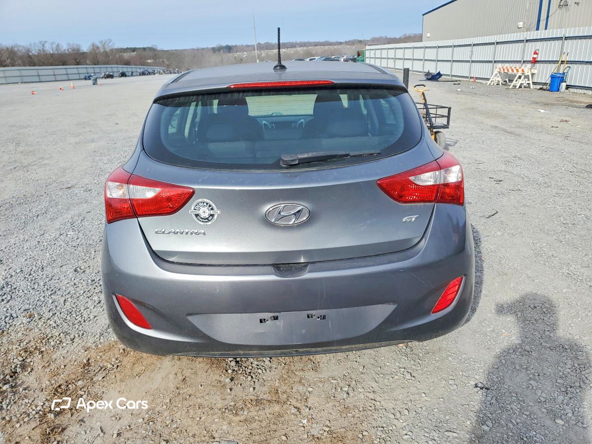 Hyundai Elantra 2016