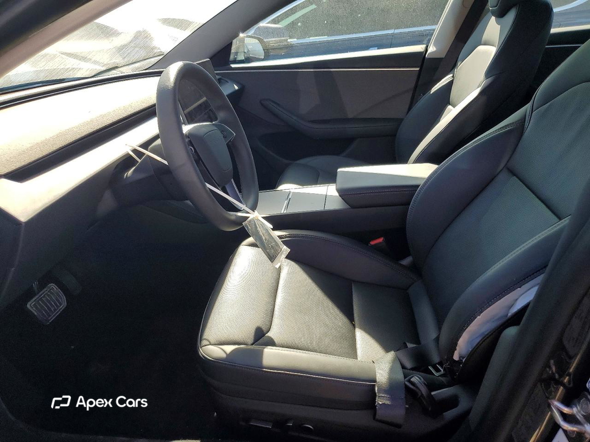 Tesla Model 3 2024