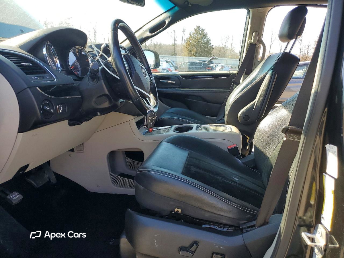 Dodge Caravan 2017