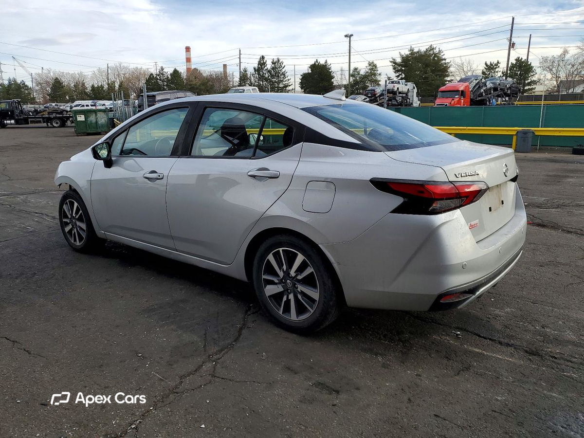 Nissan Versa 2021