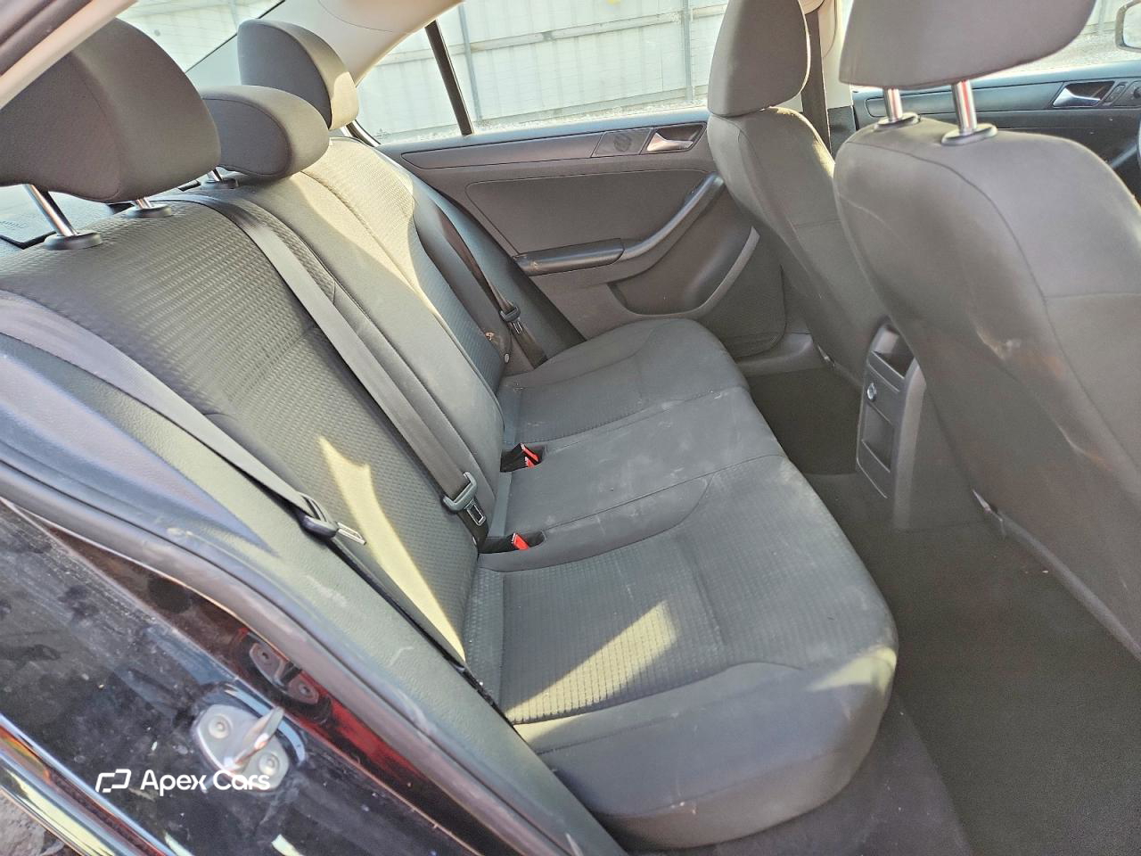 Volkswagen Jetta 2015
