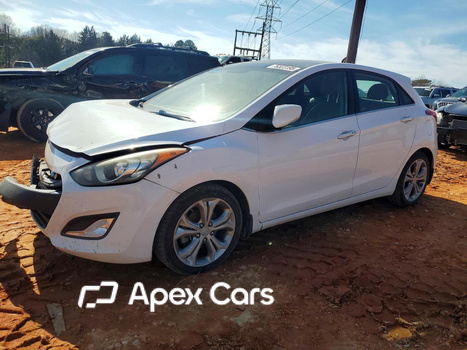 Hyundai Elantra 2013 - Image 1 of 13