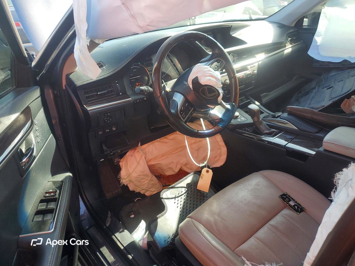 Lexus ES 2016