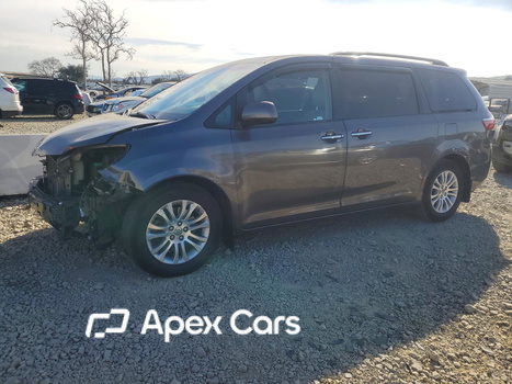 Toyota Sienna 2015 - Image 1 of 14