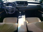 Lexus ES 2020
