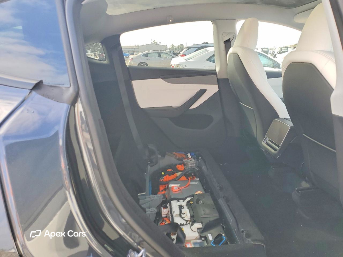 Tesla Model Y 2026