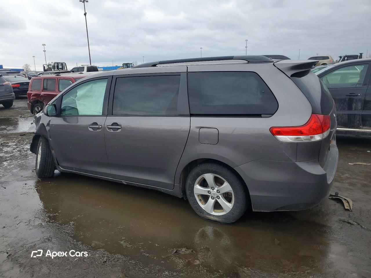Toyota Sienna 2011