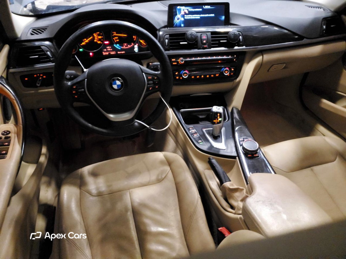 BMW Series 3 2015