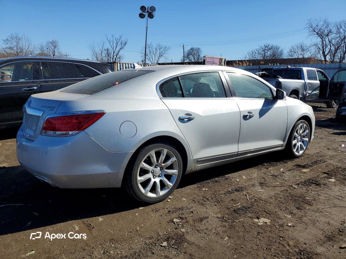 Buick LaCrosse 2011
