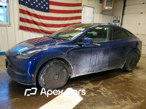 Tesla Model Y 2023 - Image 1 of 13