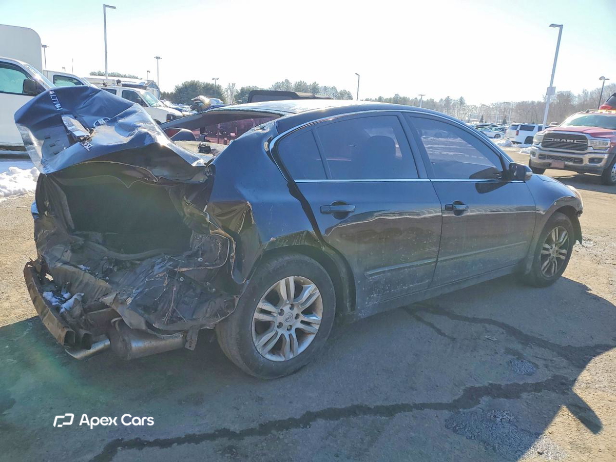 Nissan Altima 2010