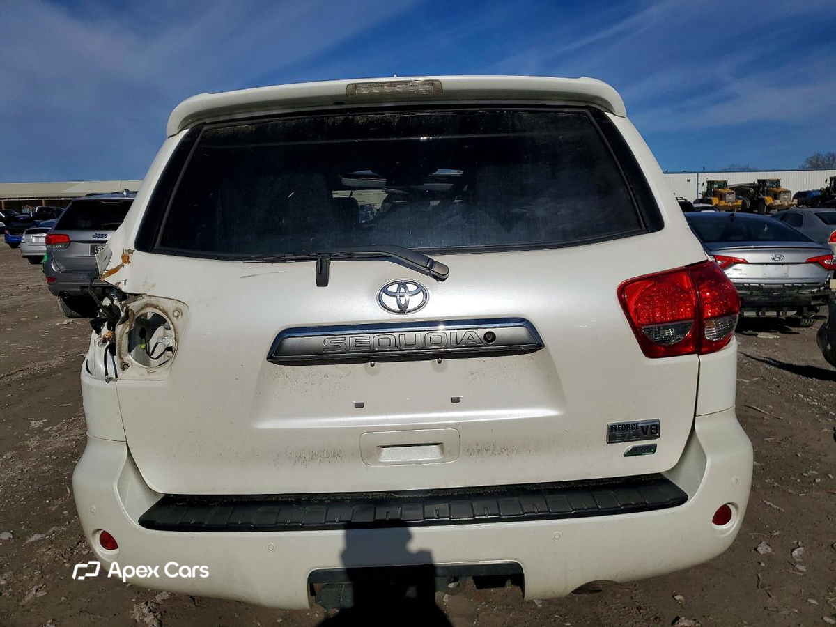 Toyota Sequoia 2015