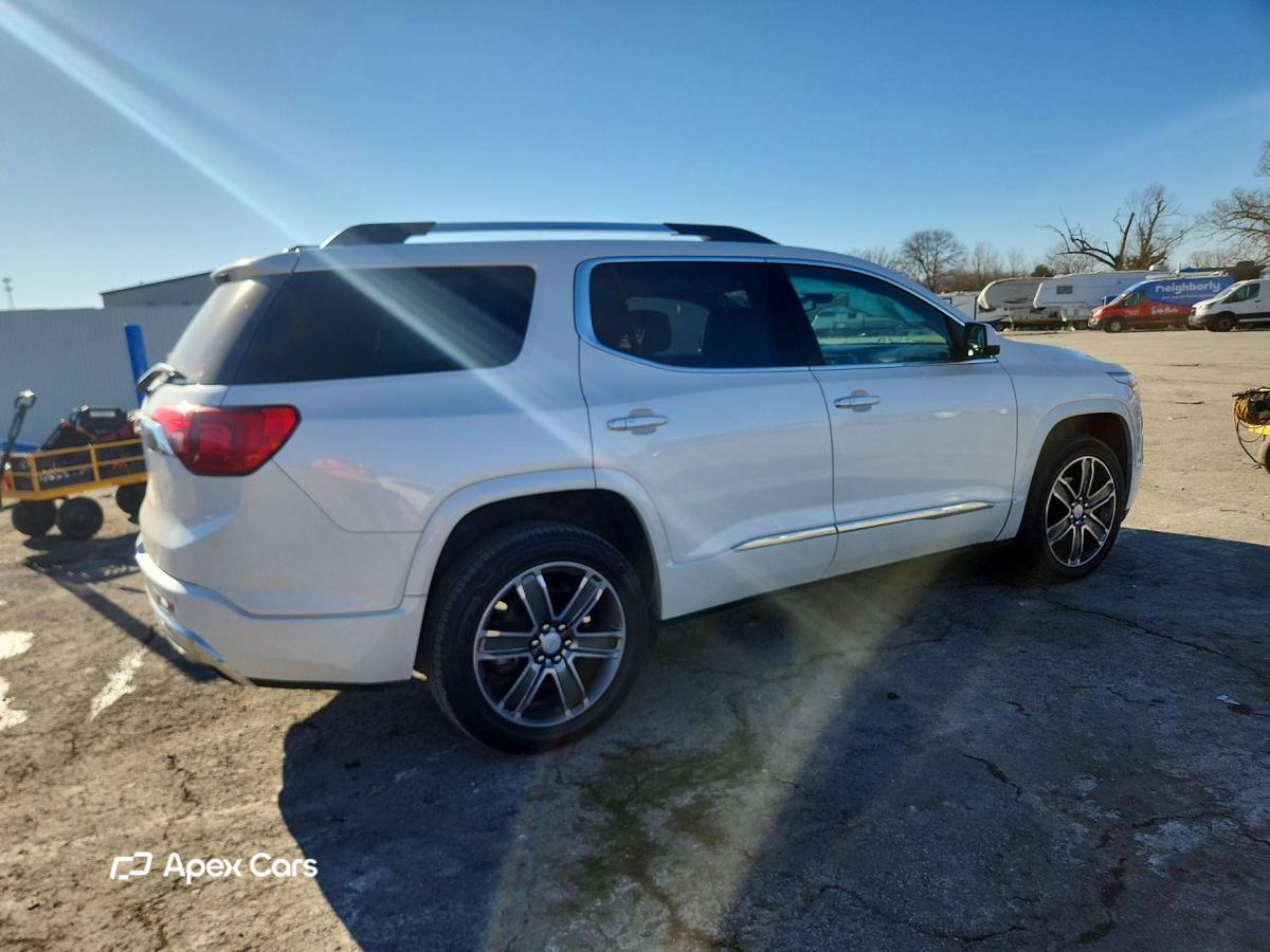 GMC Acadia 2017