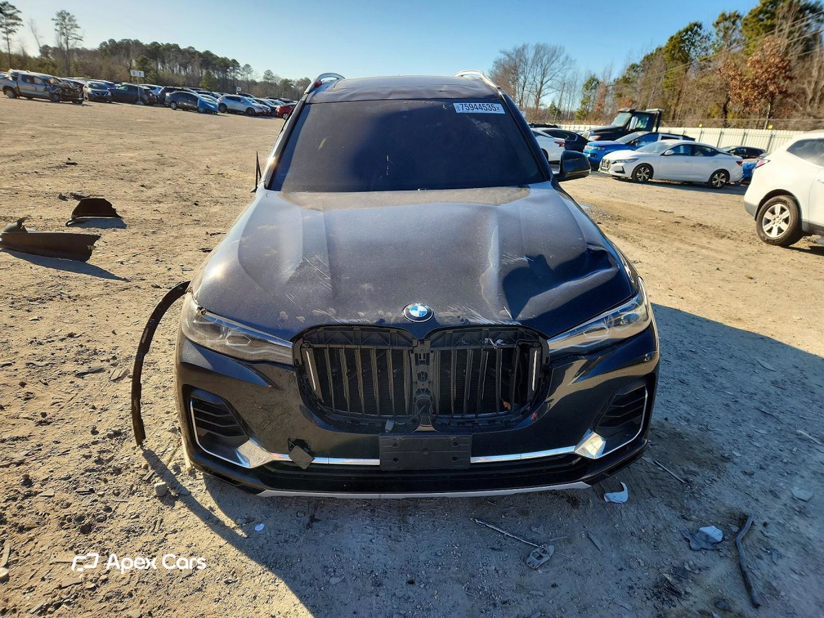 BMW X7 2021
