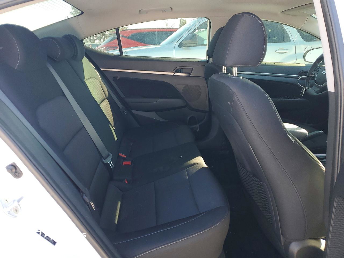 Hyundai Elantra 2018
