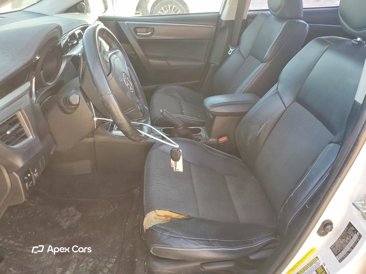 Toyota Corolla 2015