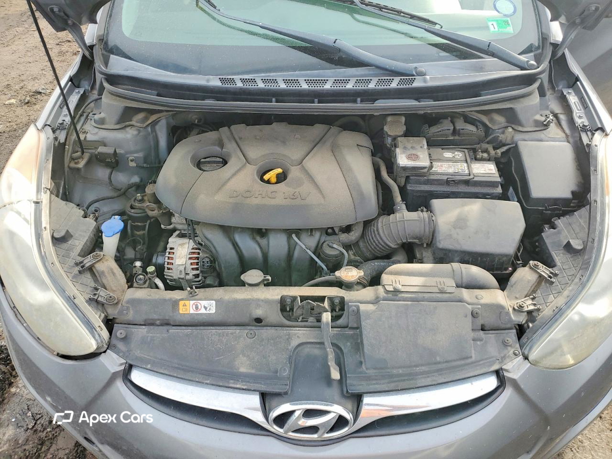 Hyundai Elantra 2013