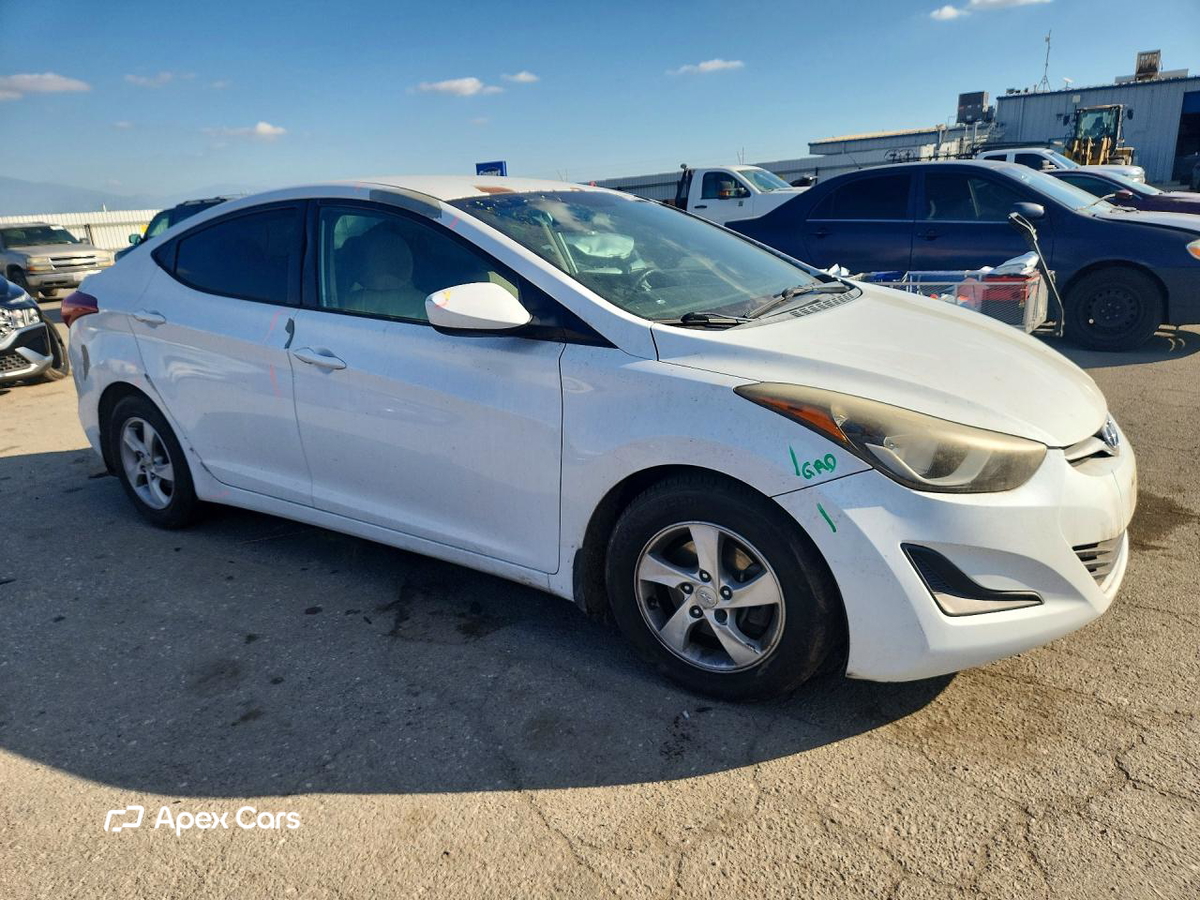 Hyundai Elantra 2015