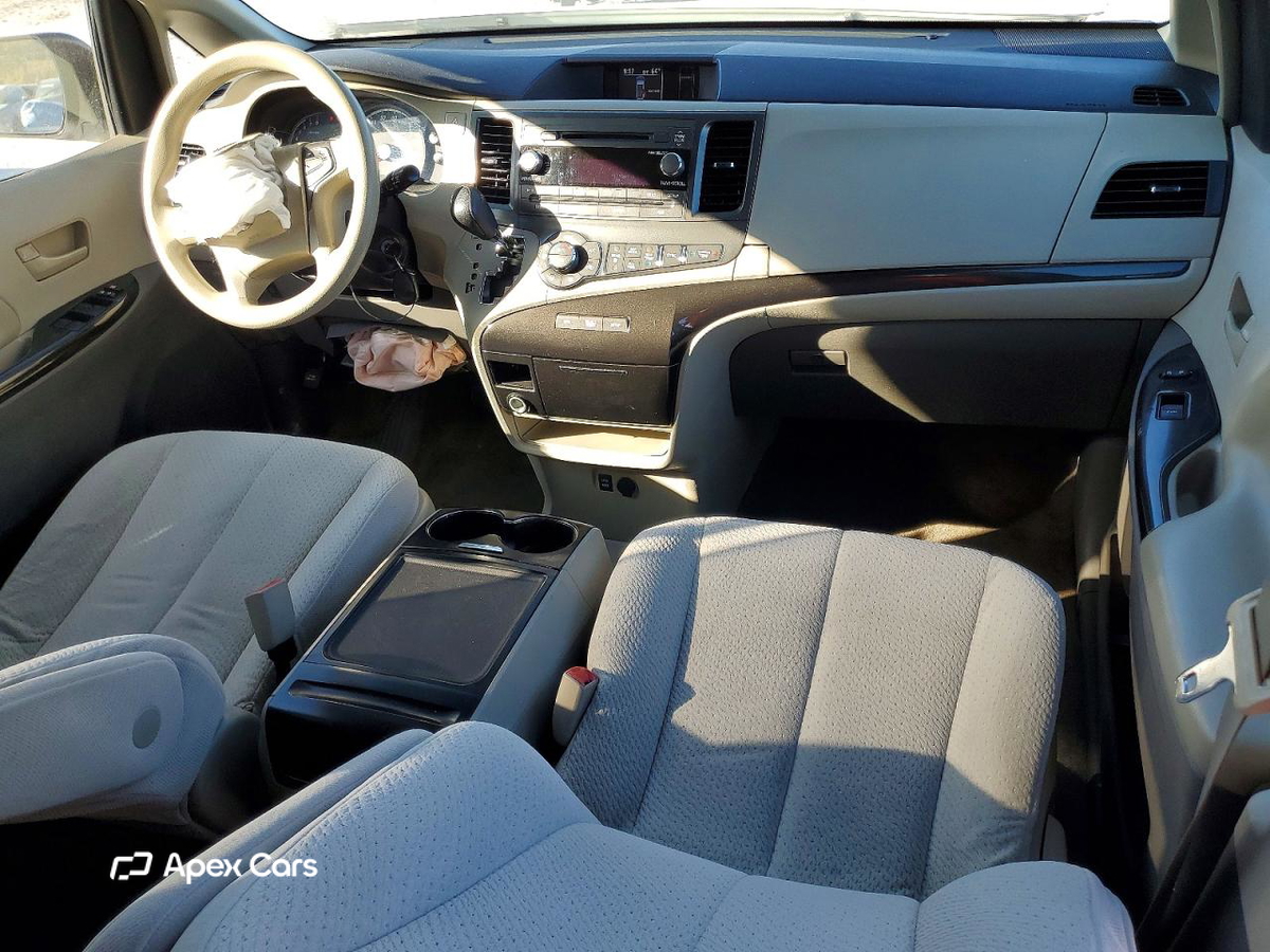 Toyota Sienna 2014
