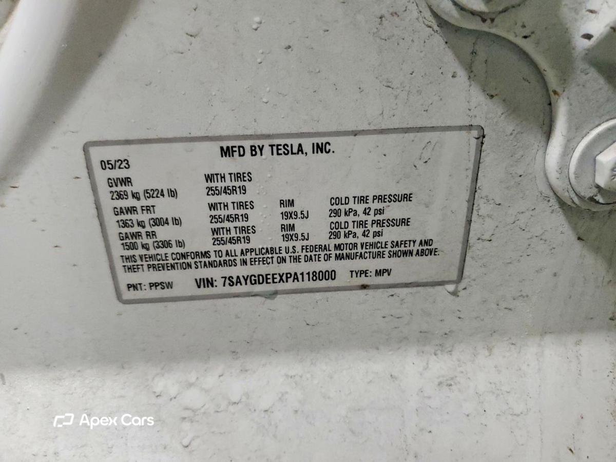 Tesla Model Y 2023