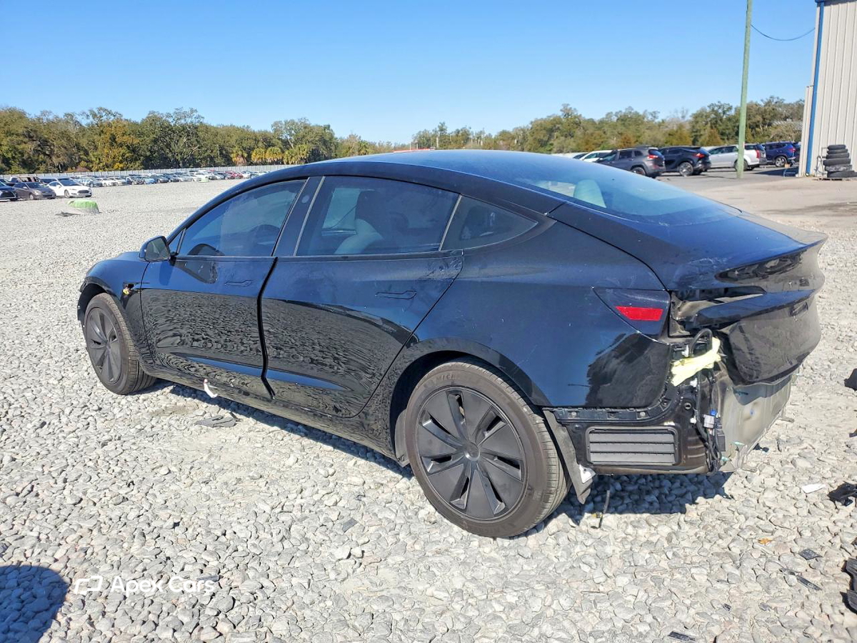 Tesla Model 3 2025