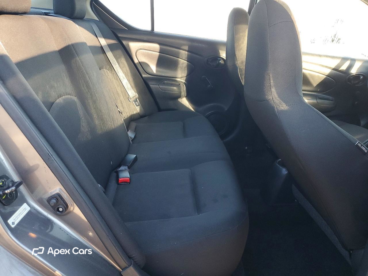 Nissan Versa 2017