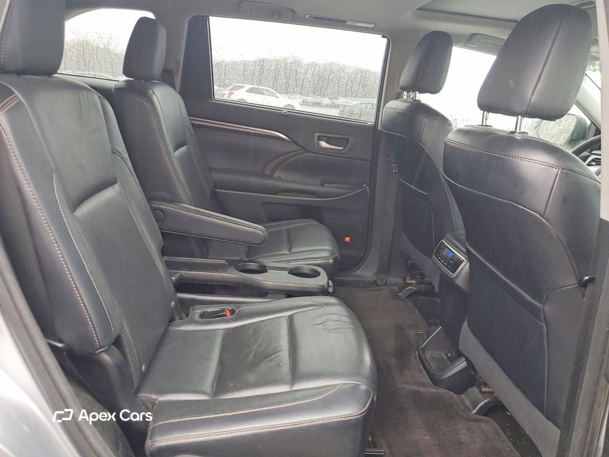 Toyota Highlander 2015