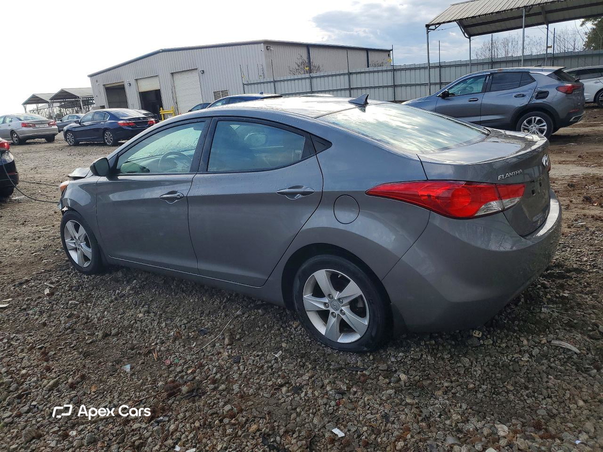 Hyundai Elantra 2013