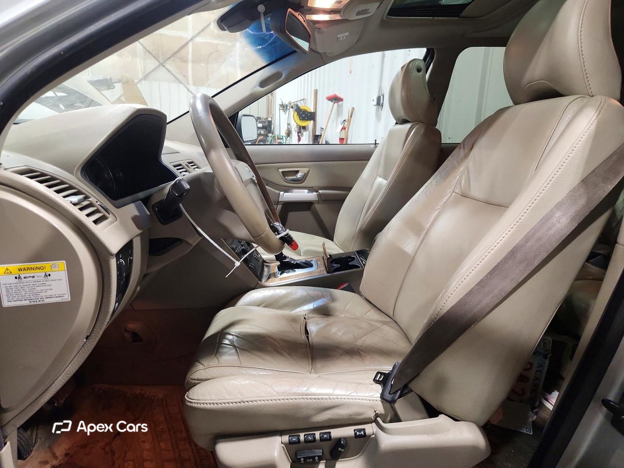 Volvo XC90 2004