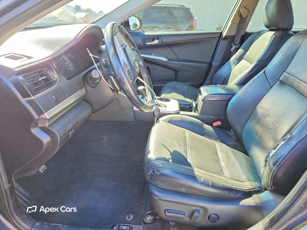 Toyota Camry 2012