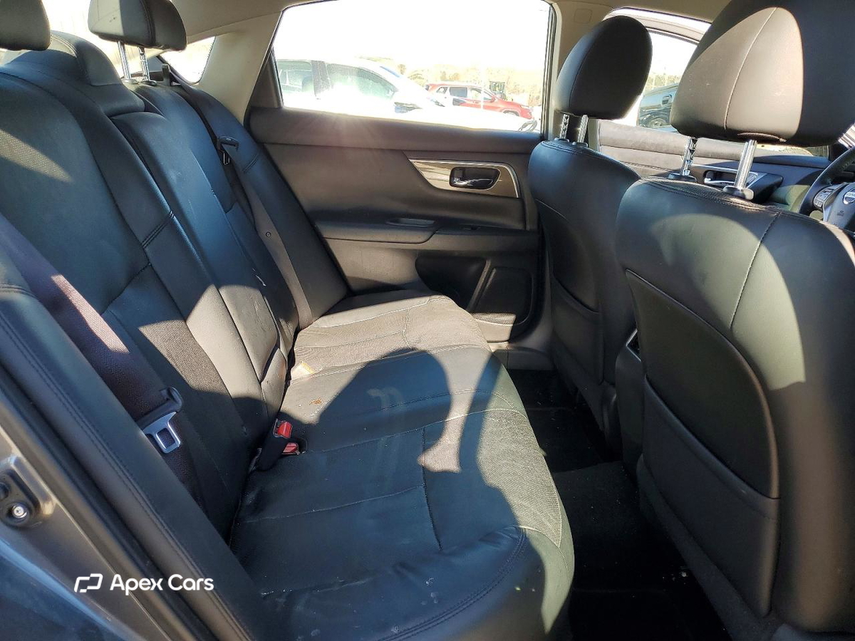 Nissan Altima 2015