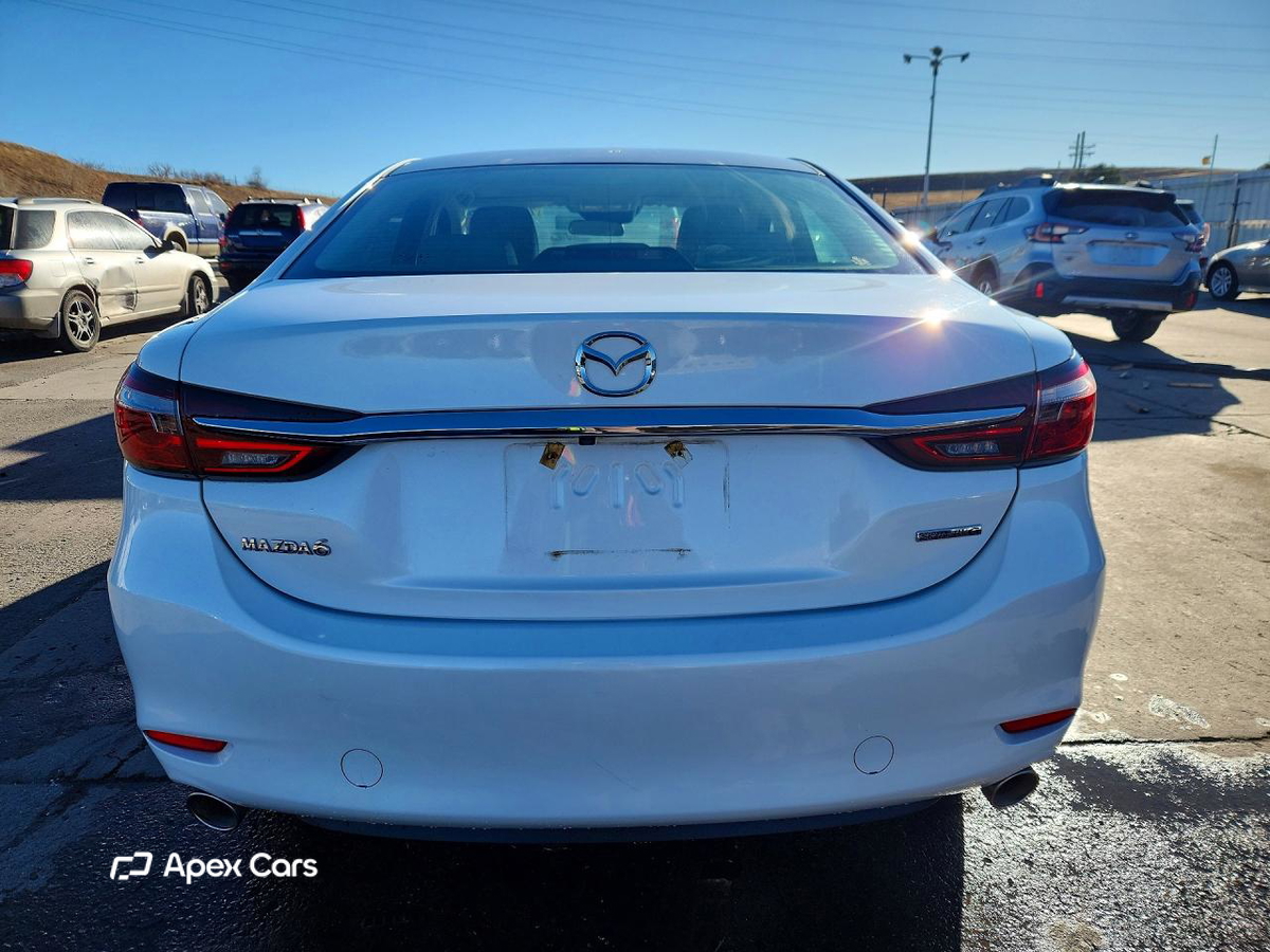 Mazda 6 2021