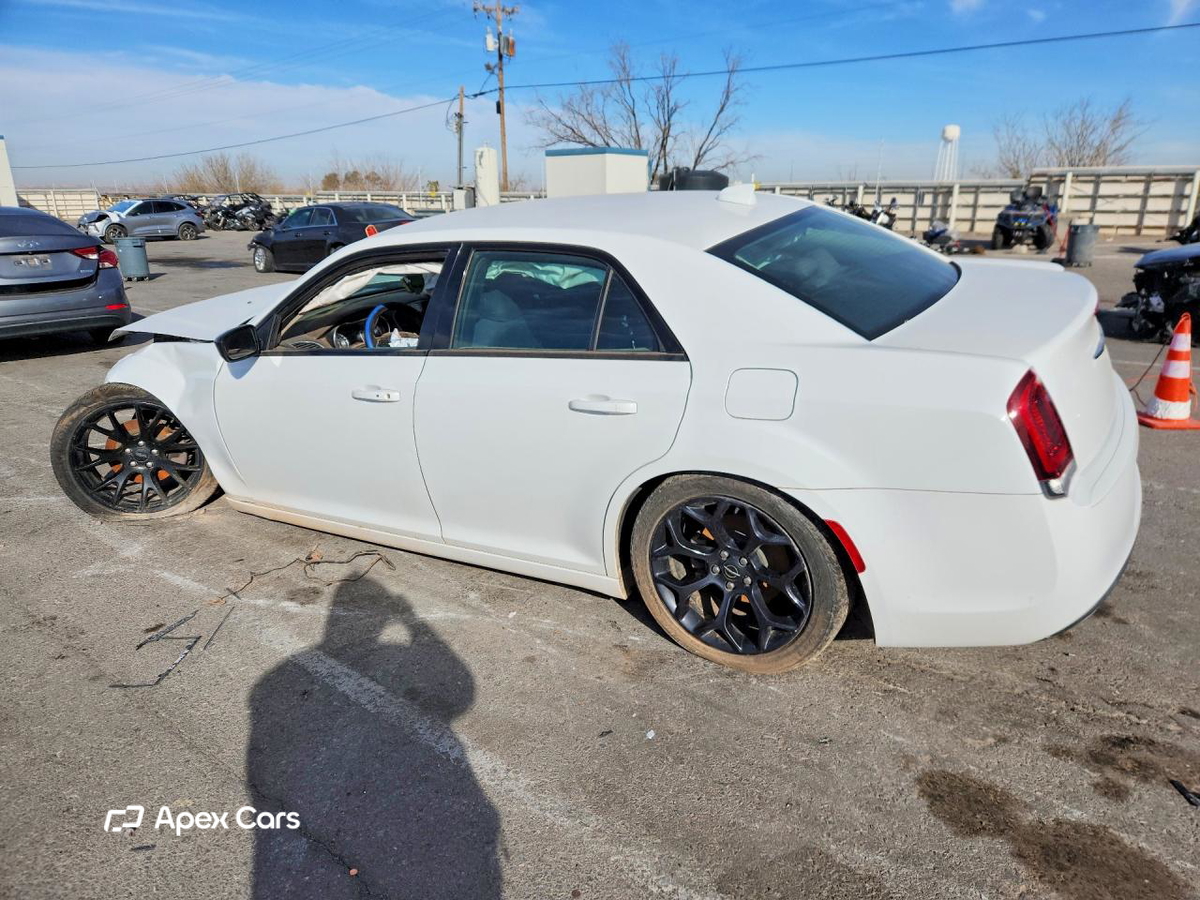 Chrysler 300 2019